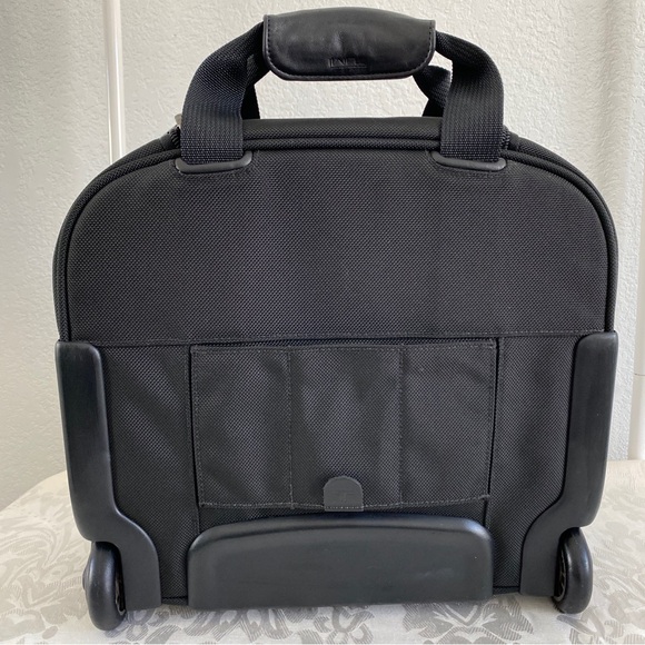 Tumi laptop bag - Picture 2 of 14